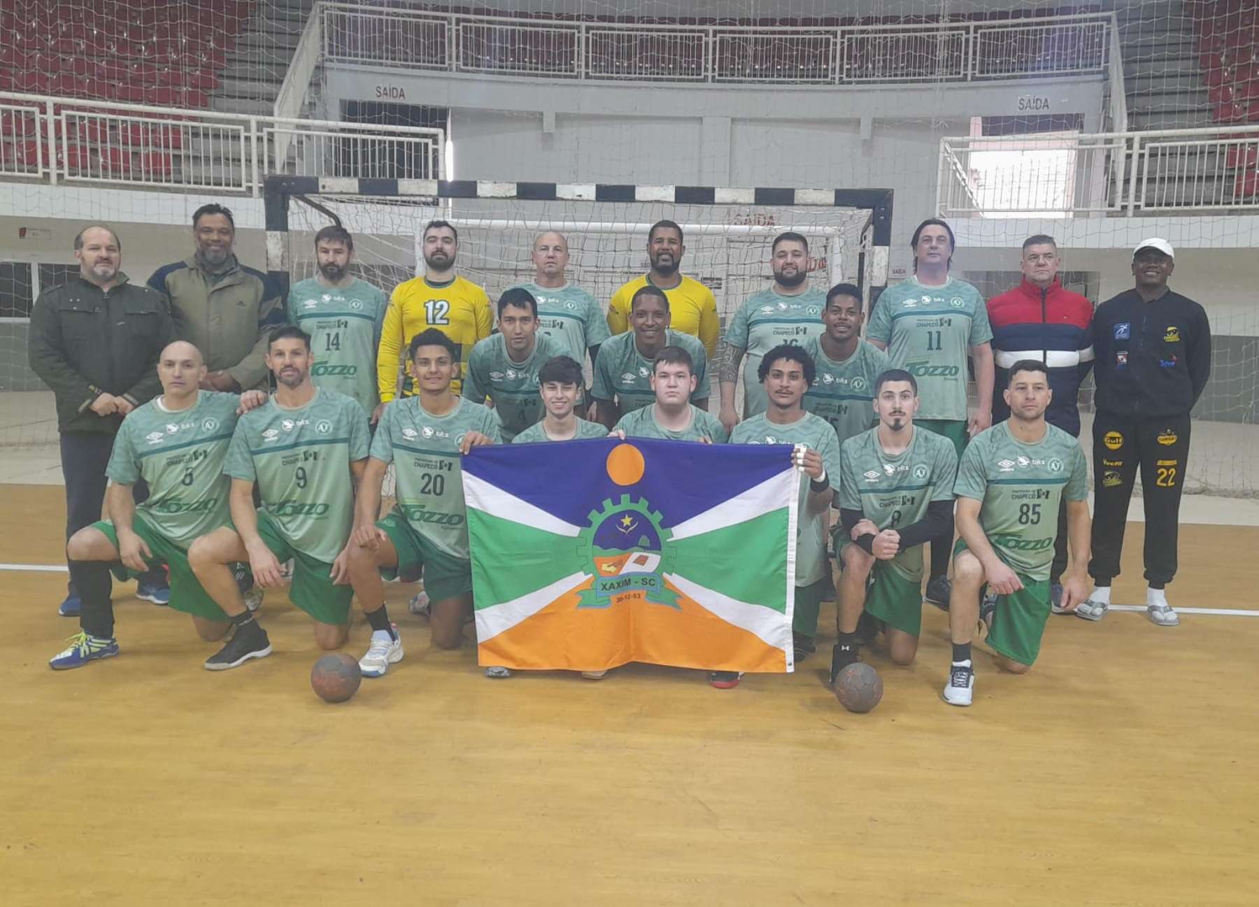 Histrico da Equipe de Handebol Masculino de Chapec. Nossa Hitria - Nossa Honra