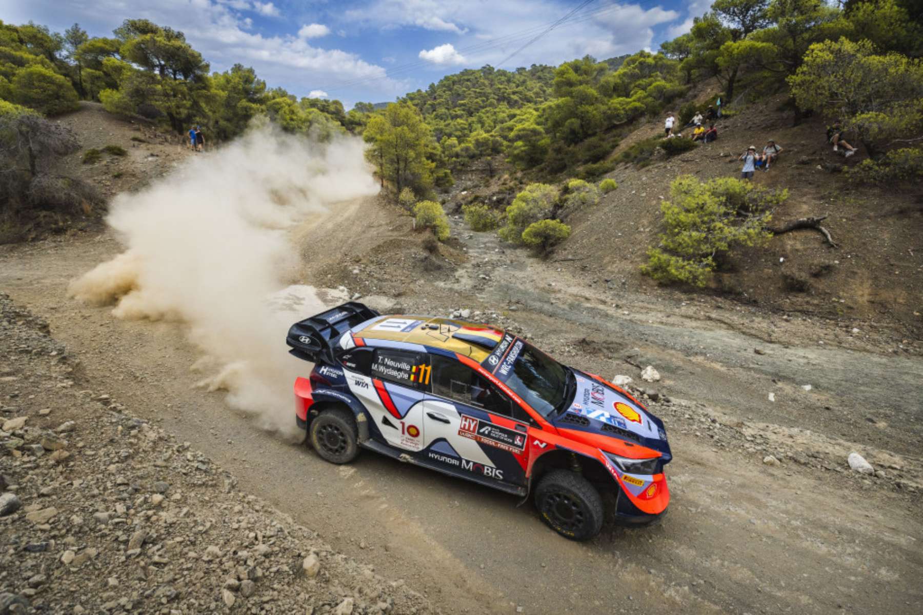 WRC - Neuville, em busca do ttulo, avana rumo  glria no WRC da Acrpole